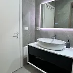 Loha Luxury 2 *