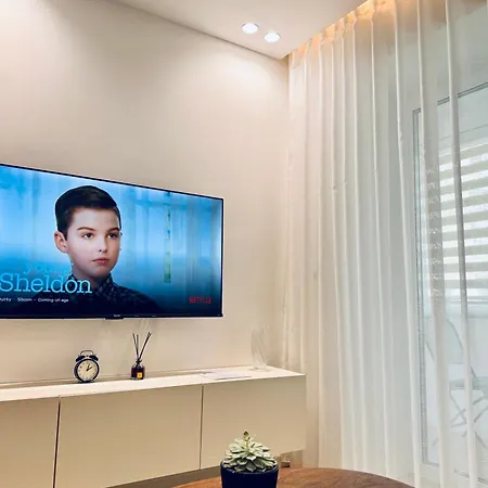 Loha Luxury 2 公寓 *